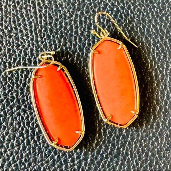 Kendra Scott Earrings - Picture 4 of 5